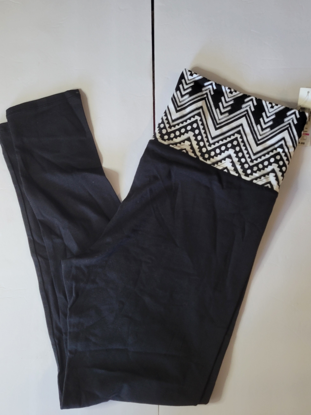 No Boundaries Black Jeggings with Black-and-White Chevron Fold-Over Waist